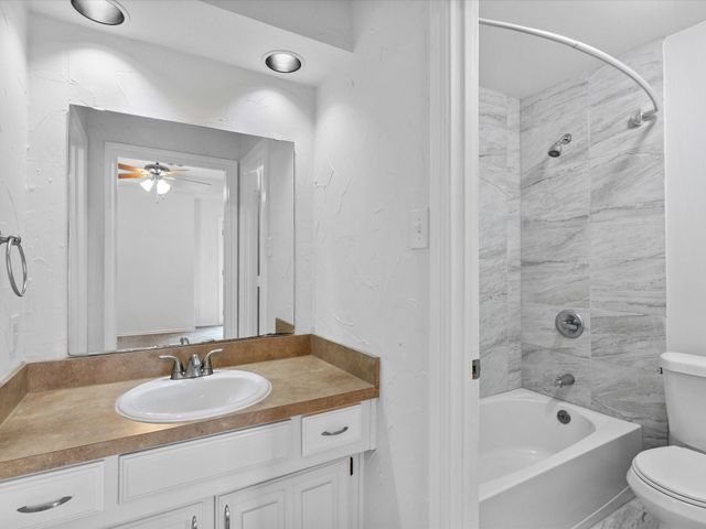 2163 Villa Place A, Carrollton, TX 75006