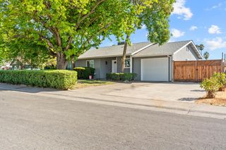 6923 Gillingham Way, North Highlands, CA 95660