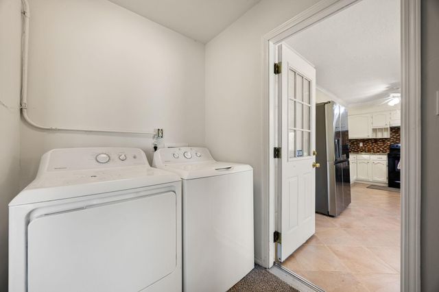 5715 Walnutgate Drive, Spring, TX 77373