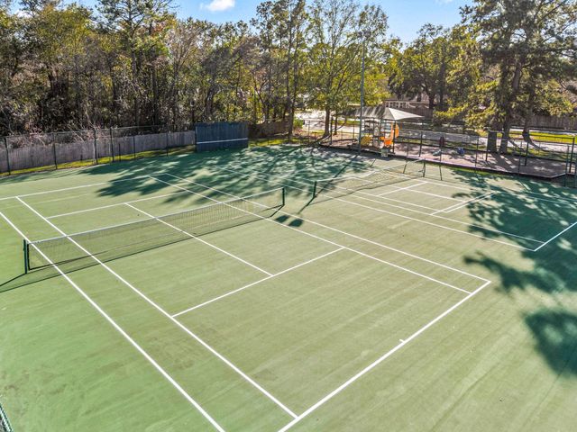 5715 Walnutgate Drive, Spring, TX 77373