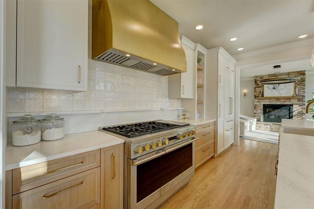 332 Heritage Boulevard, Edmond, OK 73025