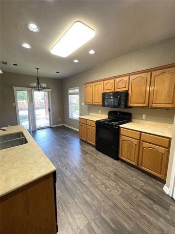 925 Mustang Trail, Harker Heights, TX 76548