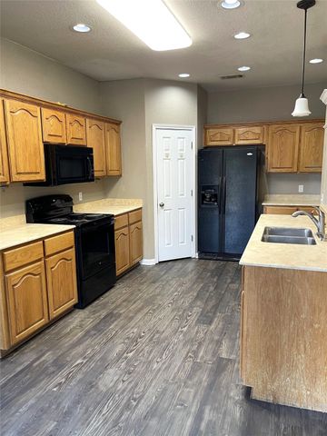 925 Mustang Trail, Harker Heights, TX 76548