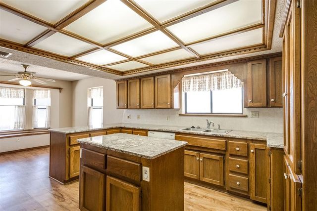 25073 Roselawn Road, Blanchard, OK 73010