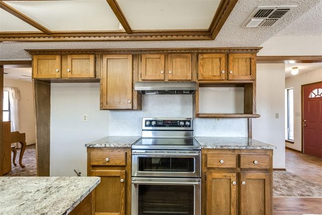 25073 Roselawn Road, Blanchard, OK 73010