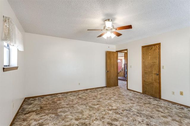 25073 Roselawn Road, Blanchard, OK 73010