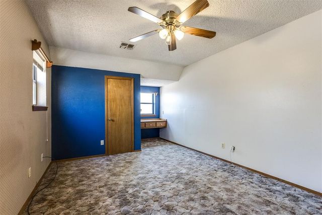 25073 Roselawn Road, Blanchard, OK 73010