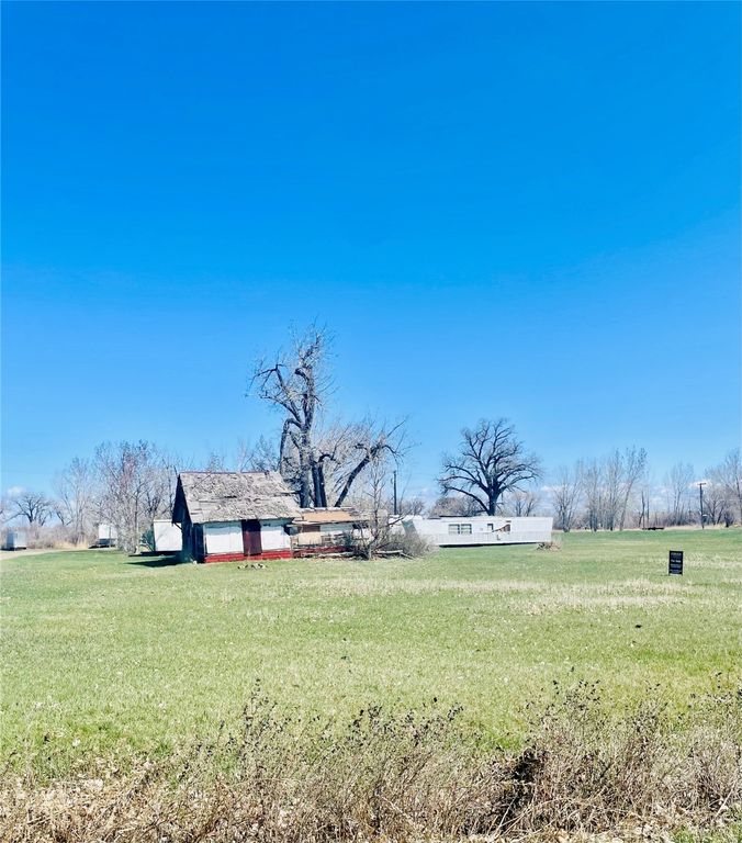 1314 Missouri Street NW, Chinook, MT 59523 photo 13