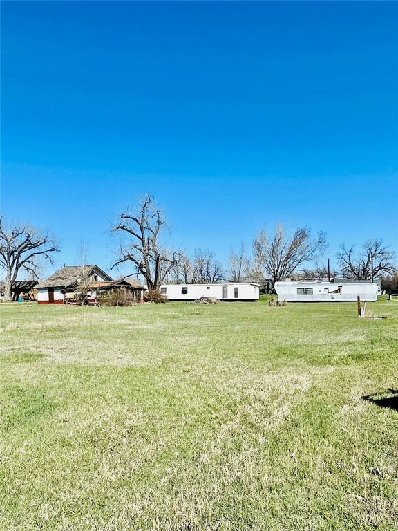 1314 Missouri Street NW, Chinook, MT 59523 photo 3