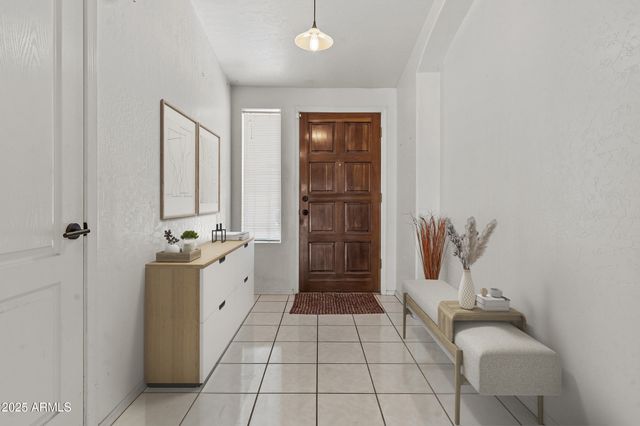 1135 W SEA FOG Drive, Gilbert, AZ 85233