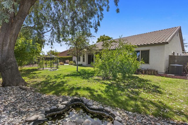 1135 W SEA FOG Drive, Gilbert, AZ 85233