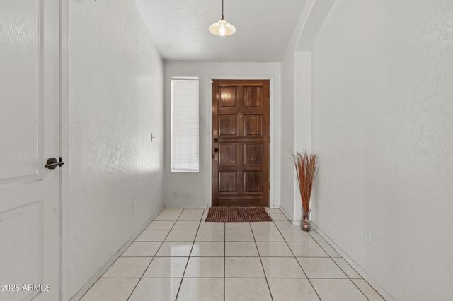 1135 W SEA FOG Drive, Gilbert, AZ 85233