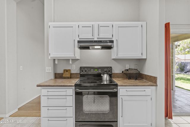 1135 W SEA FOG Drive, Gilbert, AZ 85233