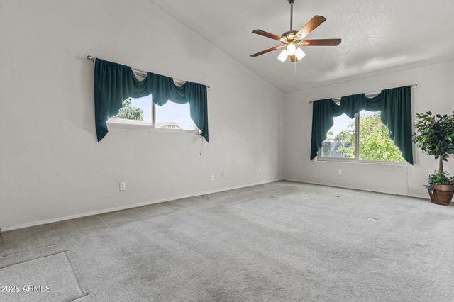 1135 W SEA FOG Drive, Gilbert, AZ 85233