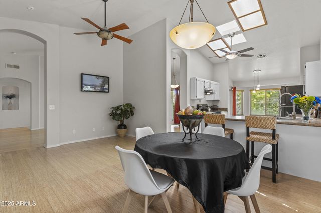 1135 W SEA FOG Drive, Gilbert, AZ 85233