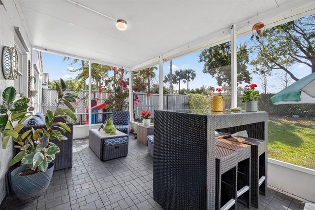 19238 NW 19th St, Pembroke Pines, FL 33029