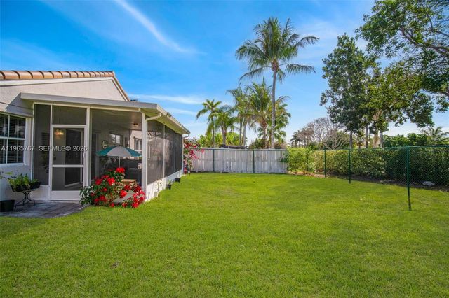 19238 NW 19th St, Pembroke Pines, FL 33029