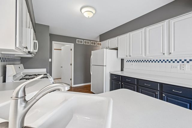 12228 Sumner Street, Lemont, IL 60439