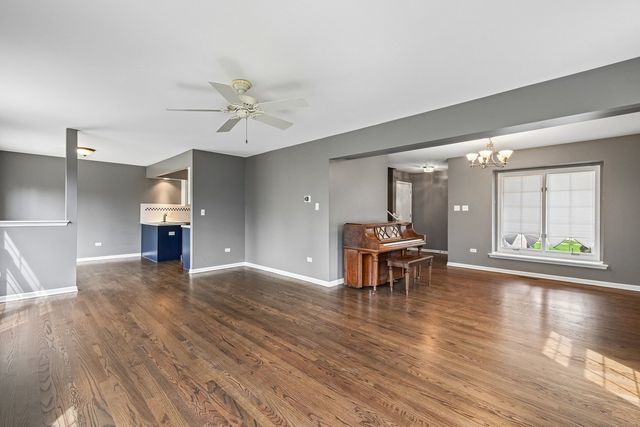 12228 Sumner Street, Lemont, IL 60439
