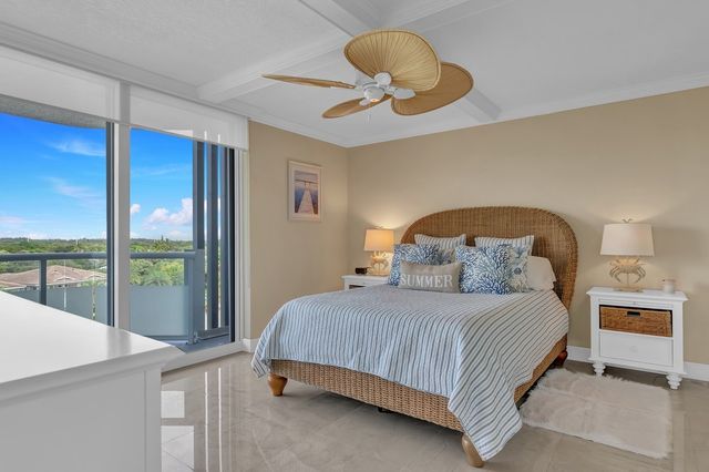 3554 Ocean Drive 501S, Vero Beach, FL 32963