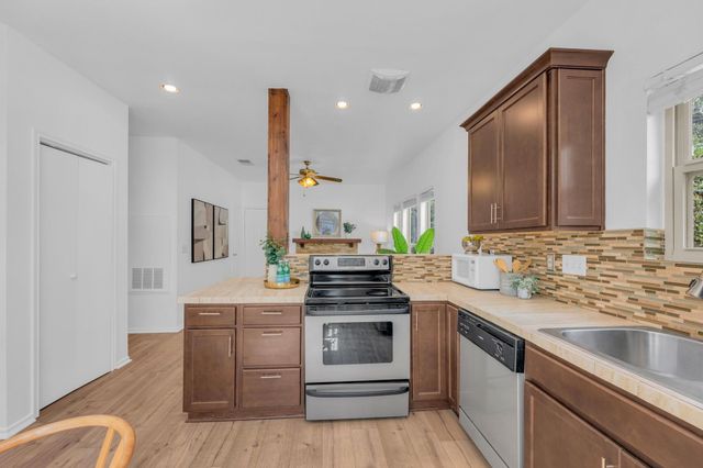 2414 Longview ST 101, Austin, TX 78705