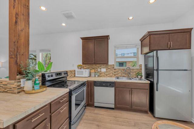 2414 Longview ST 101, Austin, TX 78705