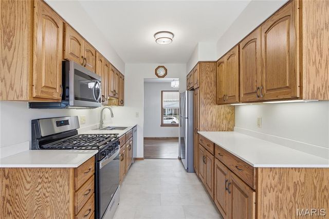 1126 Sombrero Trail, Ellisville, MO 63011