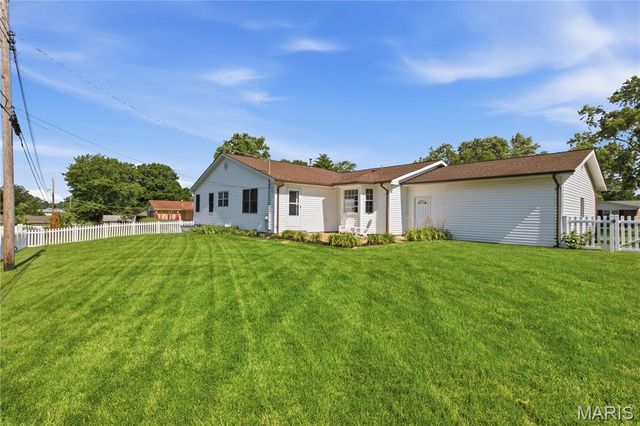 1126 Sombrero Trail, Ellisville, MO 63011