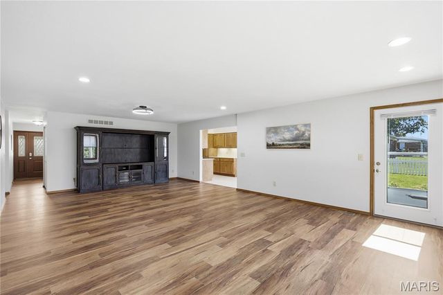1126 Sombrero Trail, Ellisville, MO 63011