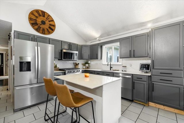 9611 E Newburg Road, Vernon Twp, MI 48429