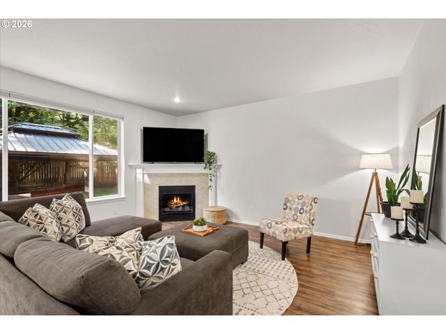6316 Se KARPSTEIN Pl, Hillsboro, OR 97123