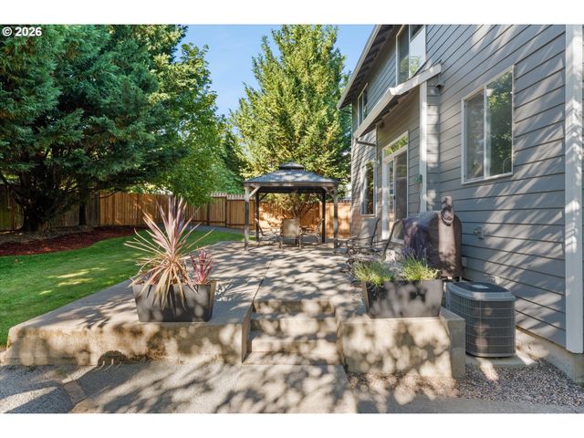 6316 Se KARPSTEIN Pl, Hillsboro, OR 97123