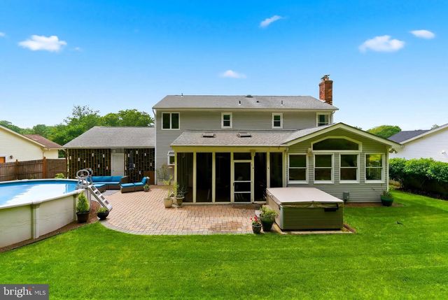 16 REDWOOD DR, Toms River, NJ 08753