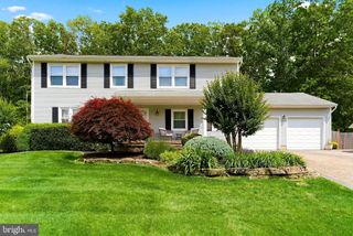 16 REDWOOD DR, Toms River, NJ 08753