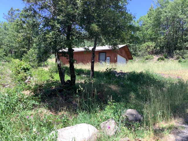 19158 Montgomery Valley Drive, Montgomery Creek, CA 96065