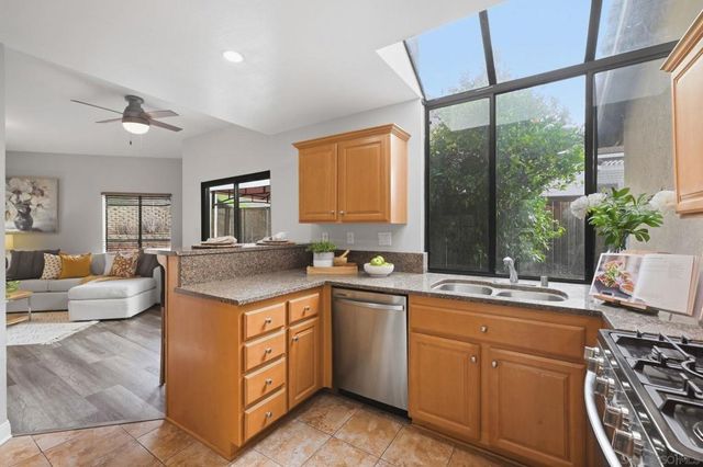 29846 Via Puesta del Sol, Temecula, CA 92591