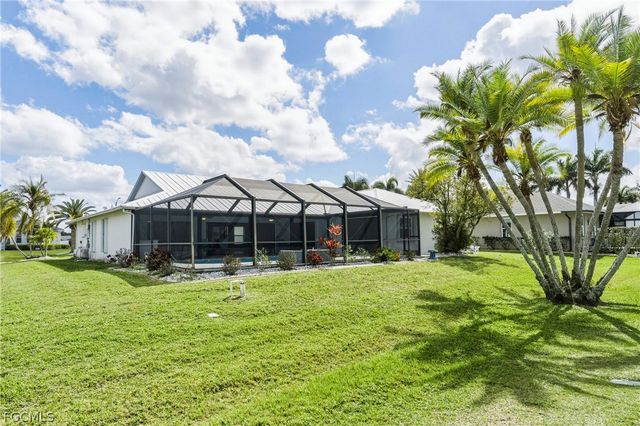 11883 King James CT, Cape Coral, FL 33991