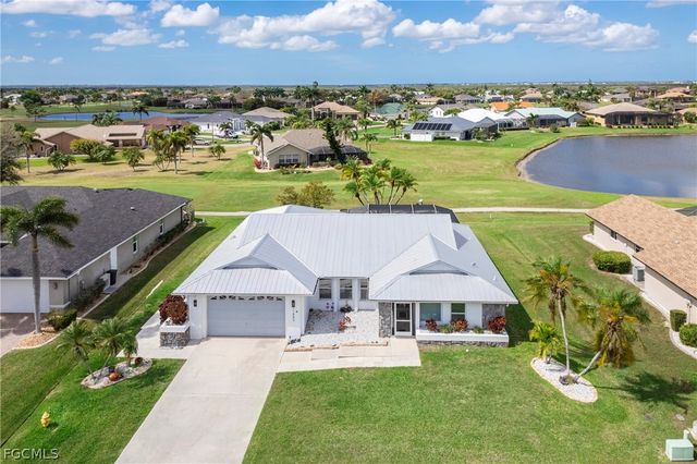 11883 King James CT, Cape Coral, FL 33991