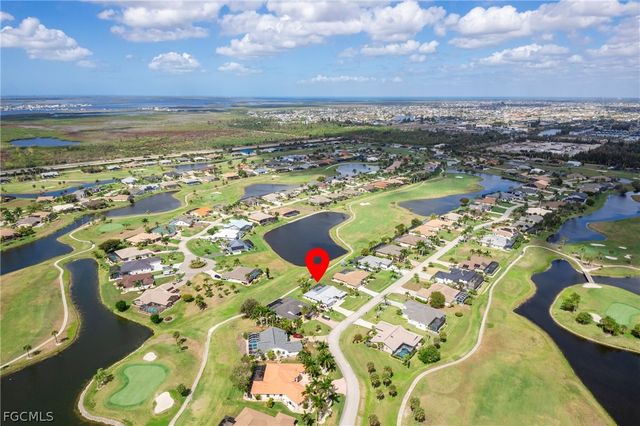 11883 King James CT, Cape Coral, FL 33991