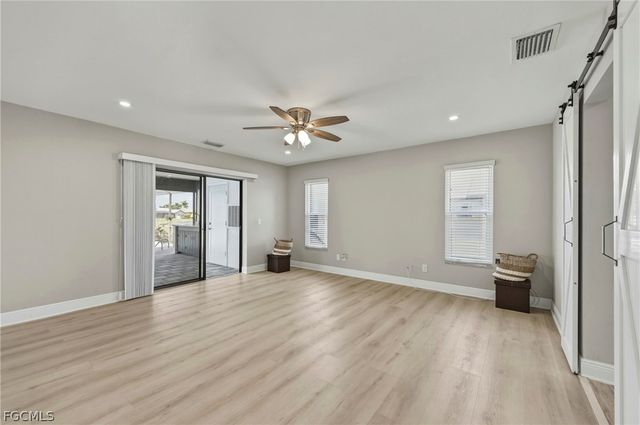 11883 King James CT, Cape Coral, FL 33991