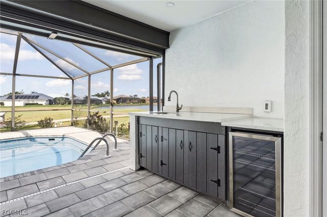 11883 King James CT, Cape Coral, FL 33991