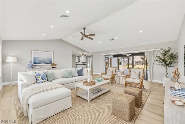 11883 King James CT, Cape Coral, FL 33991