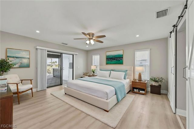 11883 King James CT, Cape Coral, FL 33991