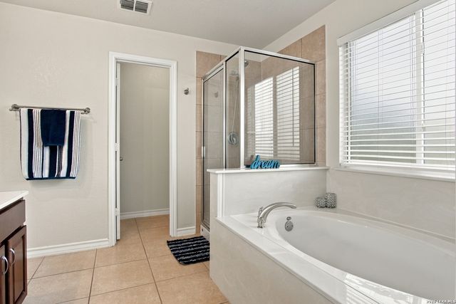 7618 PRESIDIO CRST, Boerne, TX 78015