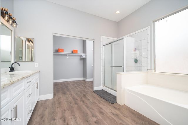 1740 S HERITAGE Drive, Gilbert, AZ 85295