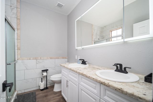 1740 S HERITAGE Drive, Gilbert, AZ 85295