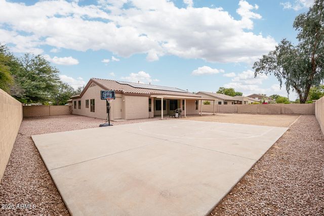 1740 S HERITAGE Drive, Gilbert, AZ 85295