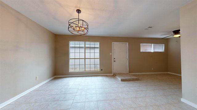 5017 Mallow Street, Houston, TX 77033