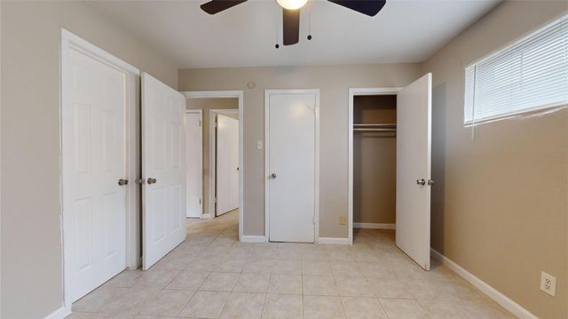 5017 Mallow Street, Houston, TX 77033