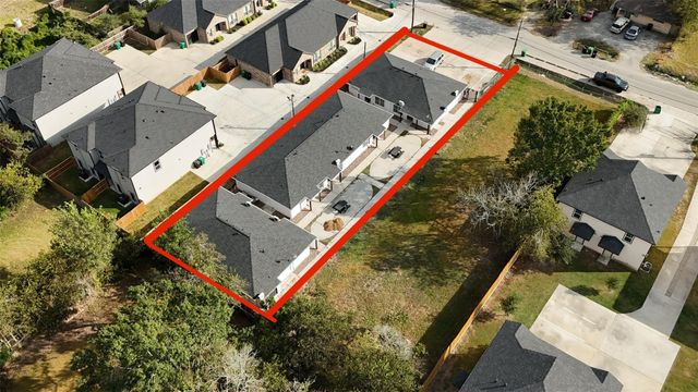 5017 Mallow Street, Houston, TX 77033